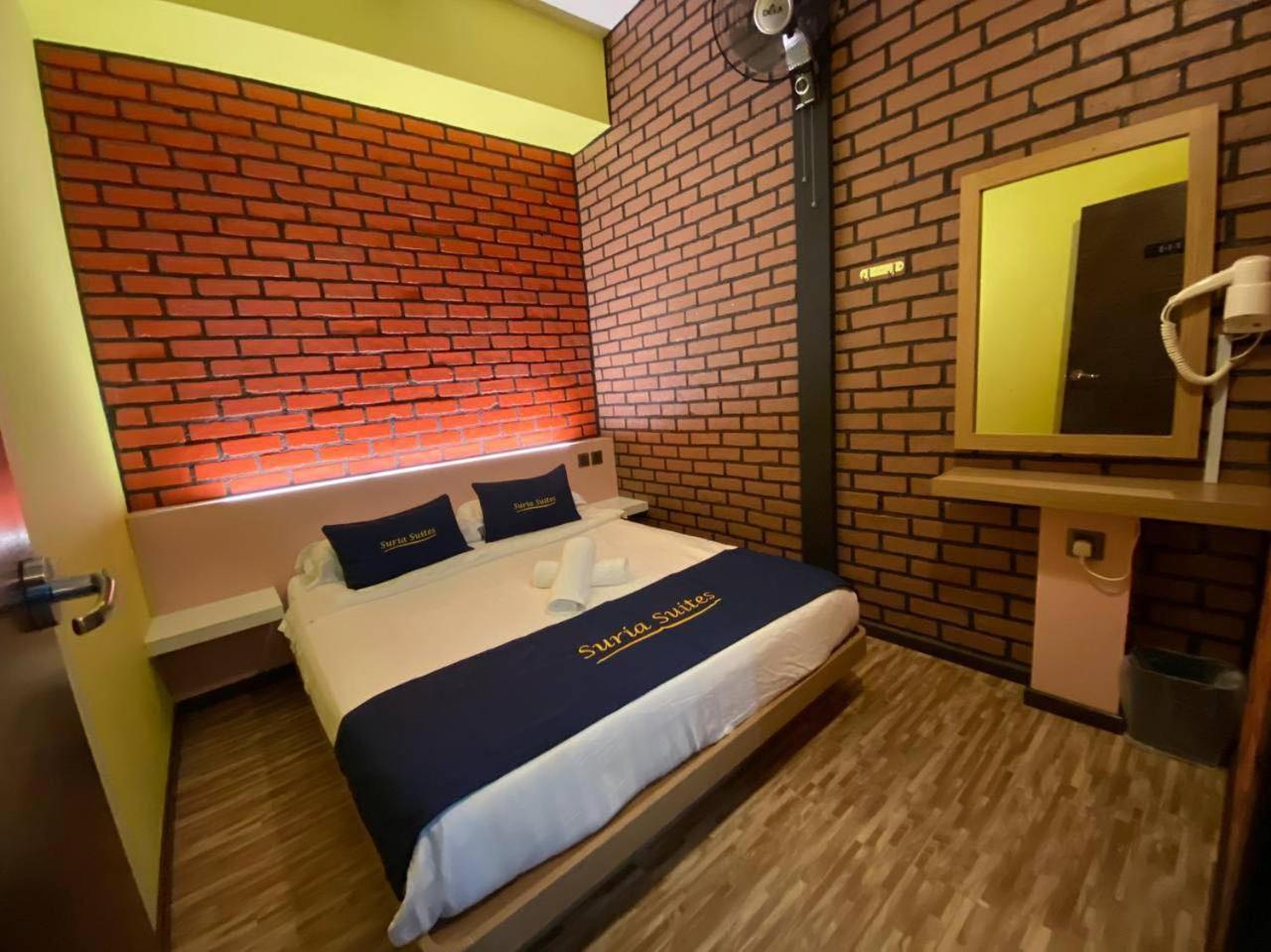Suria Coliving Hostel & Apartment Танах-Рата Екстер'єр фото